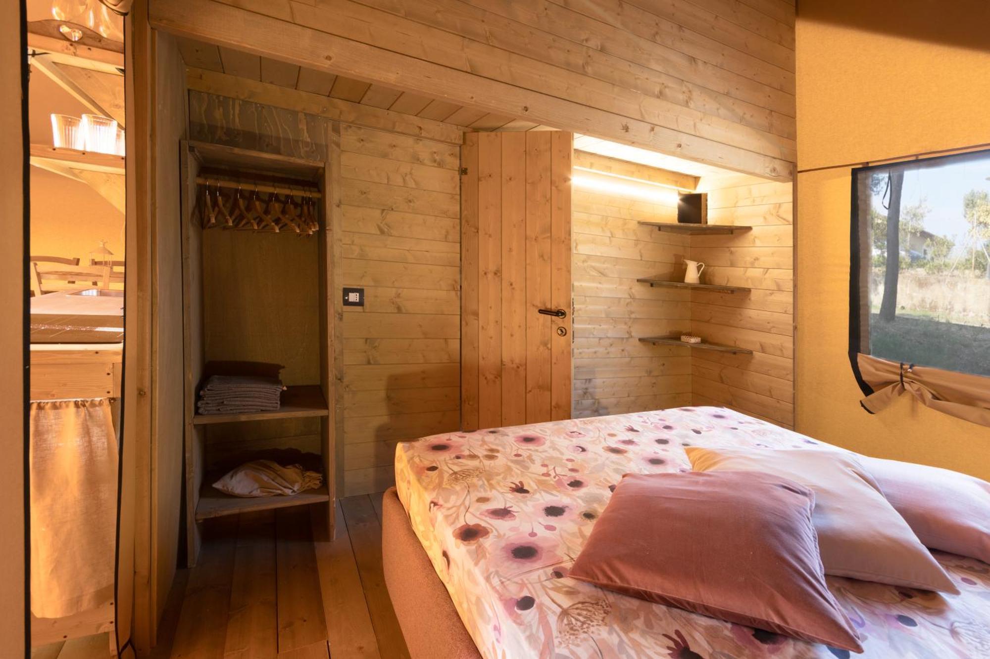 Glamping Debbiare Hotel Riparbella Ngoại thất bức ảnh