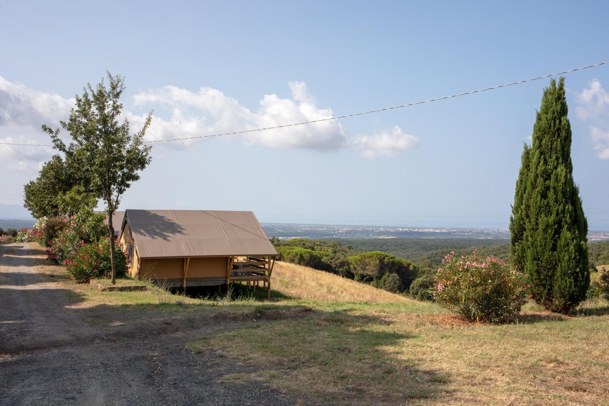 Glamping Debbiare Hotel Riparbella Ngoại thất bức ảnh